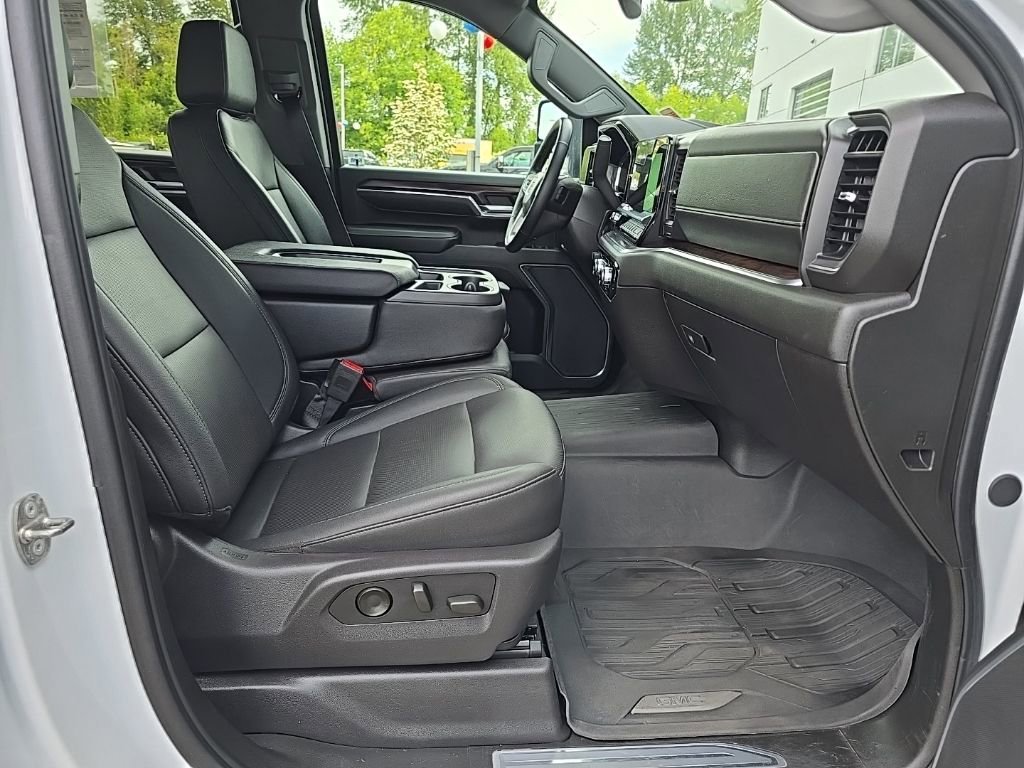2024 GMC Sierra 3500HD SLT - Photo 29