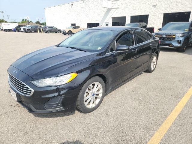 Used 2019 Black Ford SE image 13