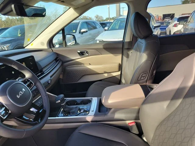 New 2026 Ivory Silver Kia EX image 8
