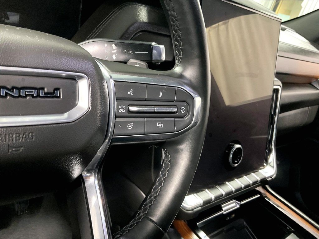 Used 2025 Black GMC Denali image 24