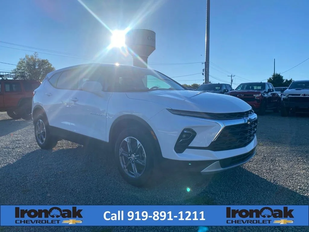 2025 Chevrolet Blazer 2.0T 2LT FWD's photo