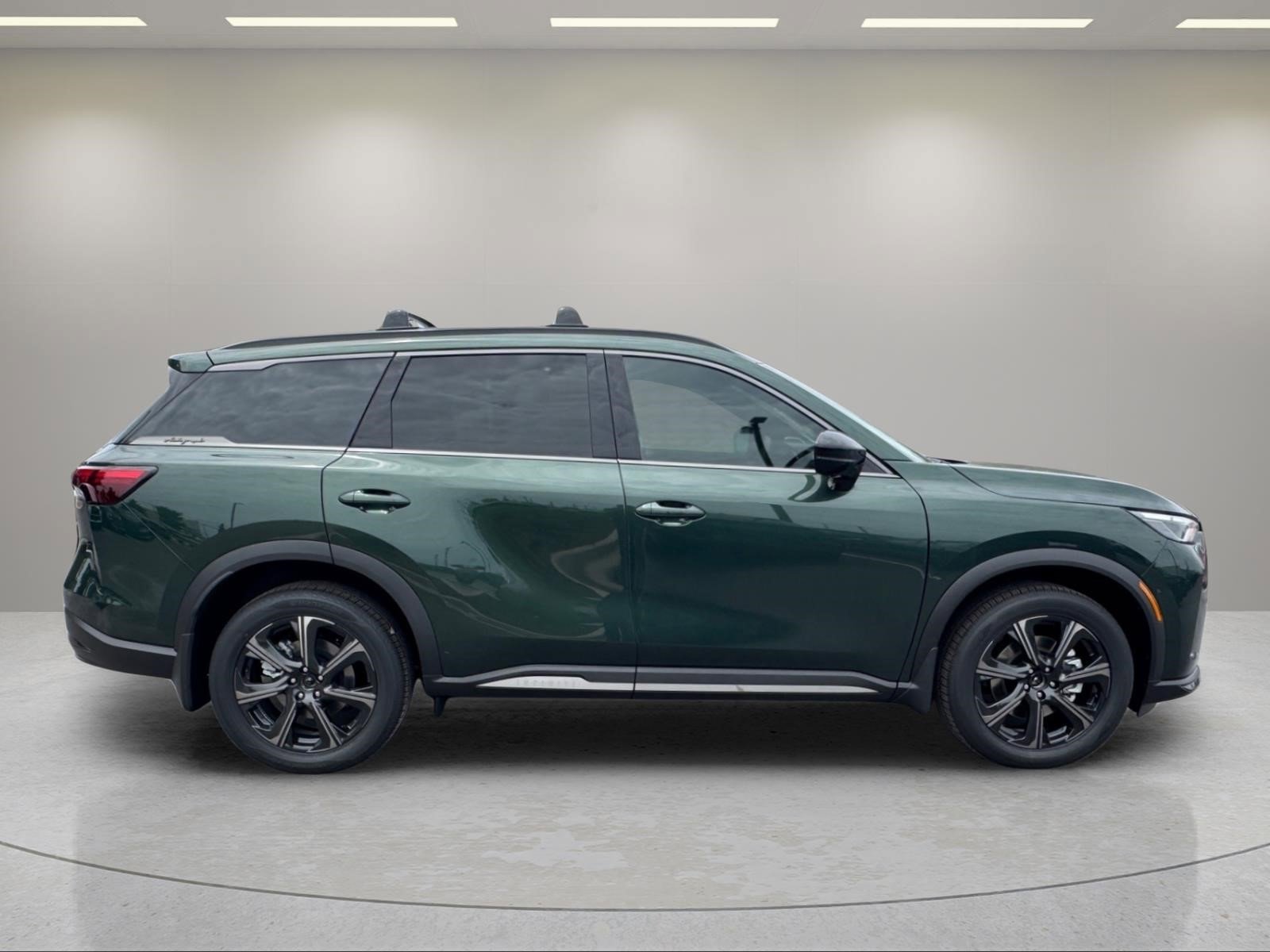 New 2027 DEEP EMERALD INFINITI Autograph AWD image 6