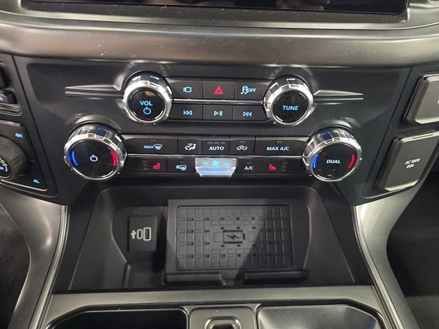 New 2026 Carbonized Gray Metallic Ford Tremor® image 31