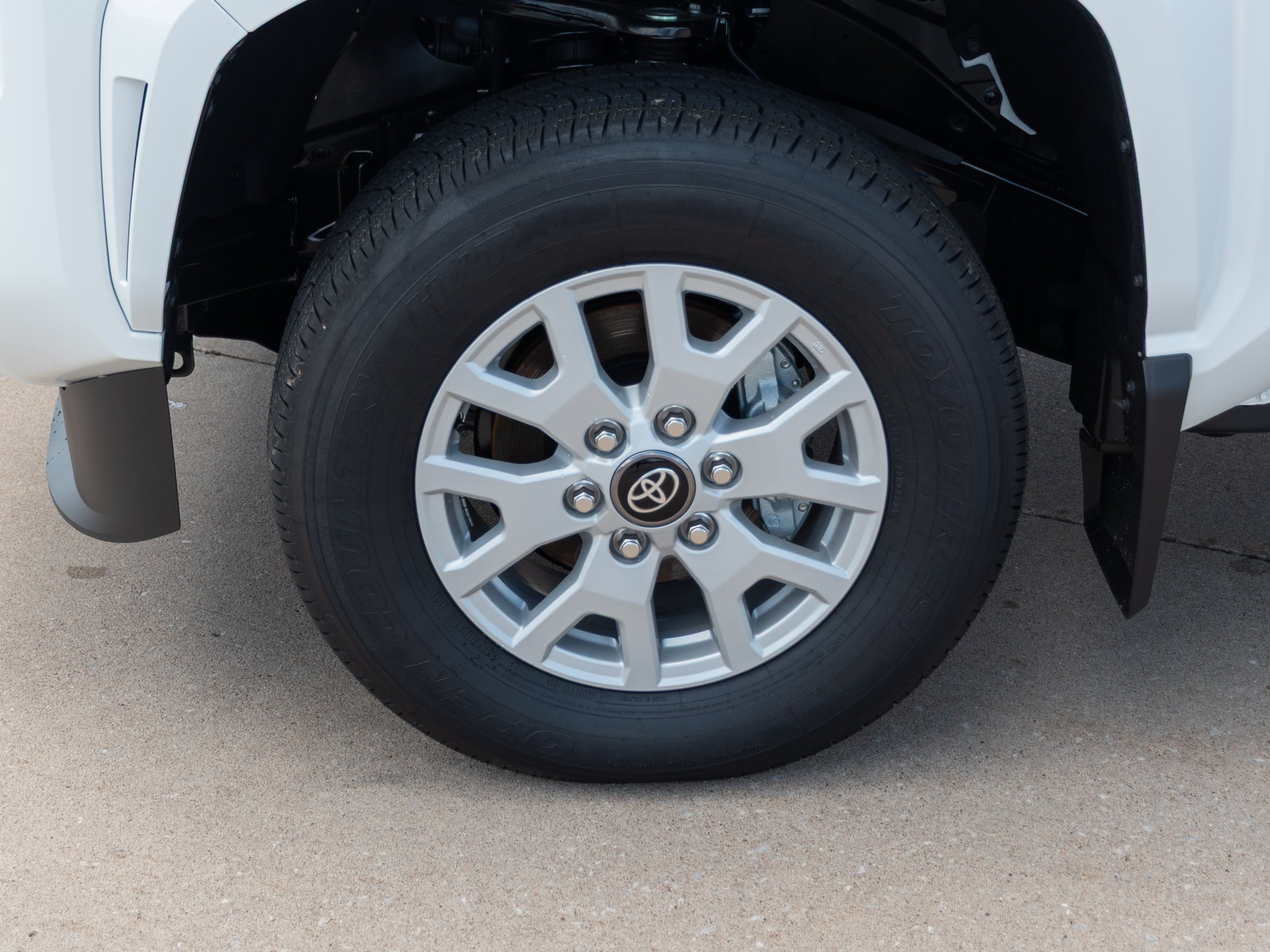 2026 Toyota Tacoma SR5 - Photo 5