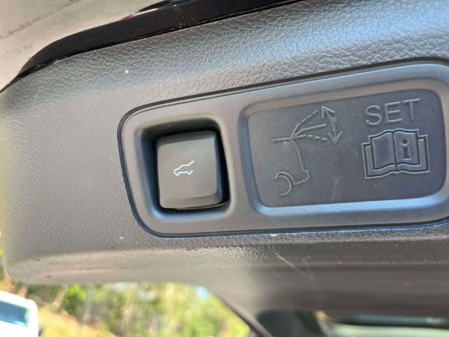 Used 2023 Black Metallic Ford XLT image 21