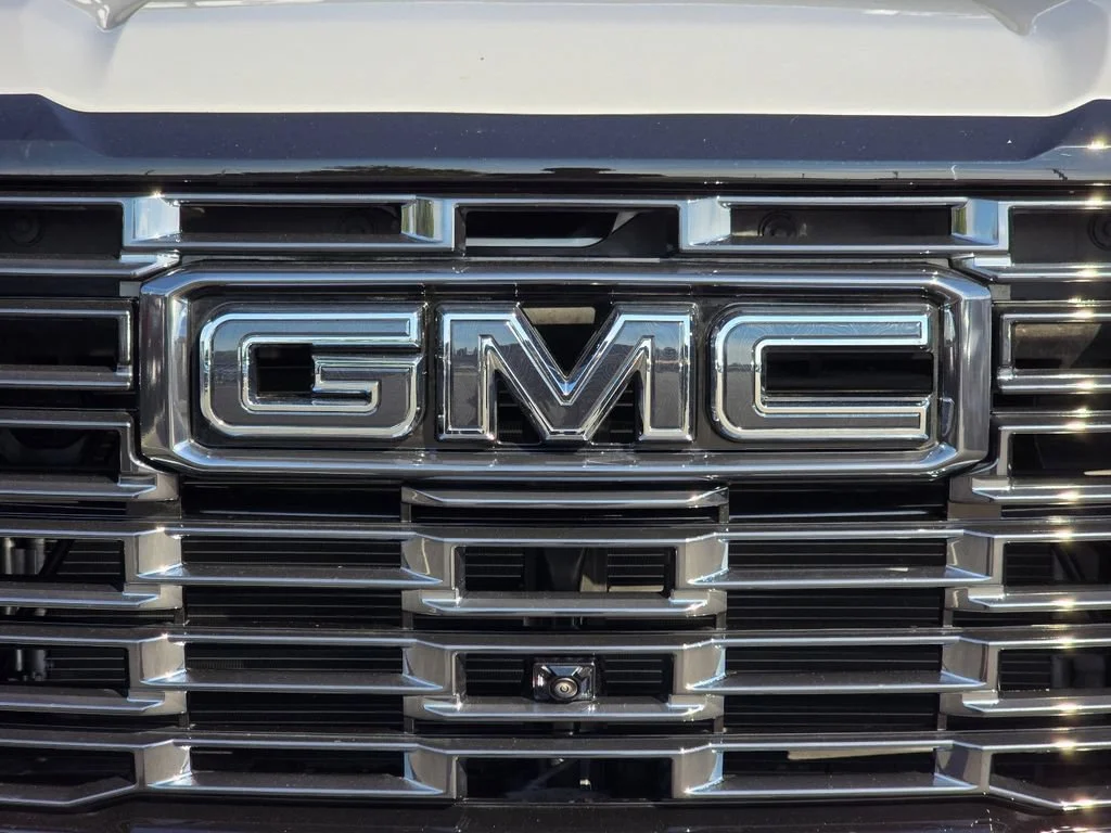 2026 GMC Yukon Denali Ultimate - Photo 35