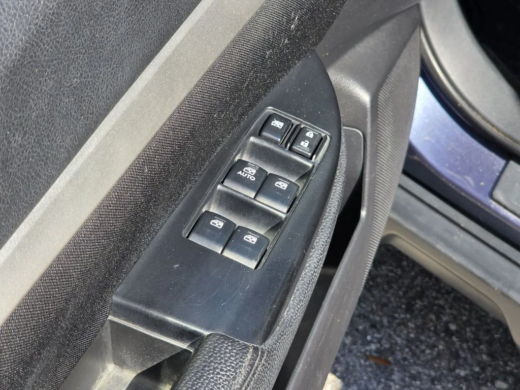 2013 Subaru Outback Premium - Photo 16