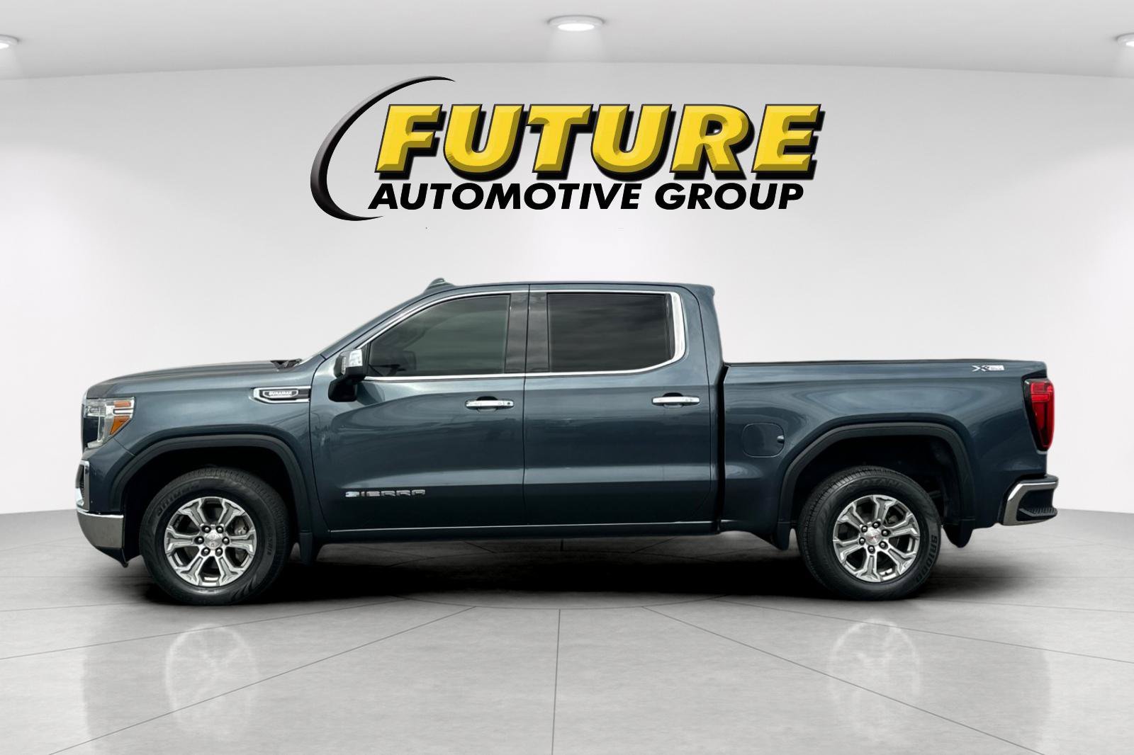Used 2020 Blue GMC SLT image 7