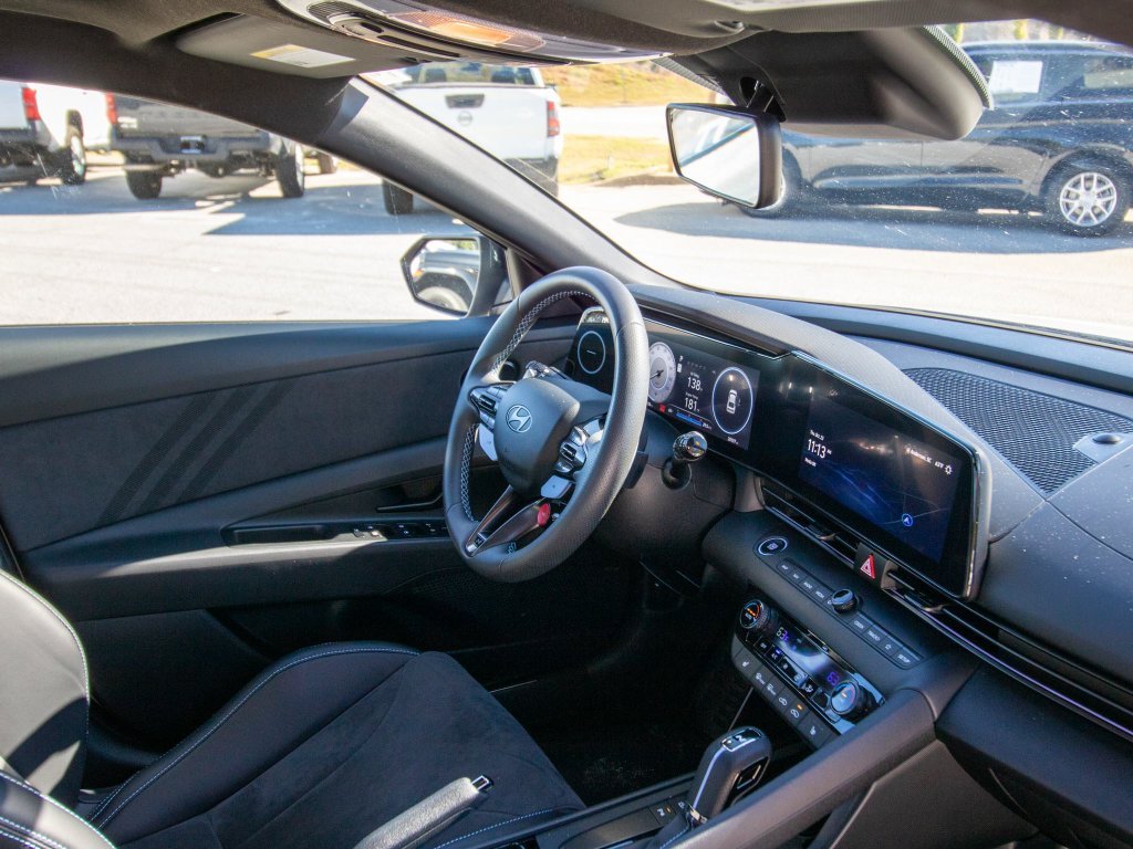 Used 2025 Gray Hyundai Base image 14