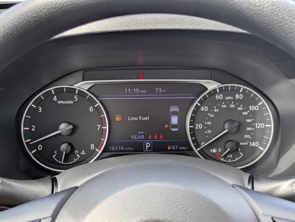 Used 2023 White Nissan 2.5 SV image 27