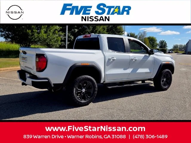 Used 2024 White GMC Elevation image 13