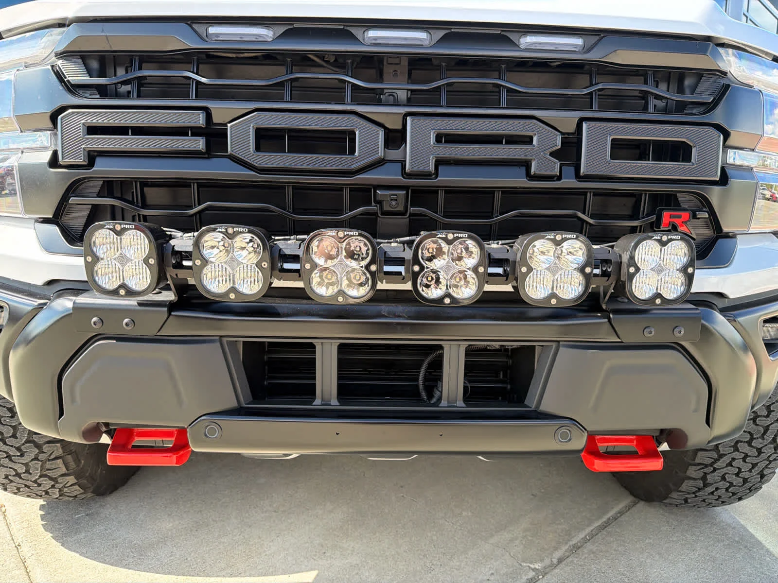 Used 2025 White Ford Raptor image 9