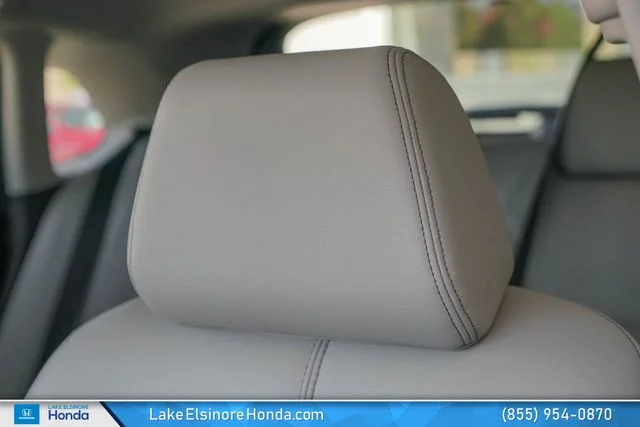 Used 2026 Solar Silver Metallic Honda EX-L image 27