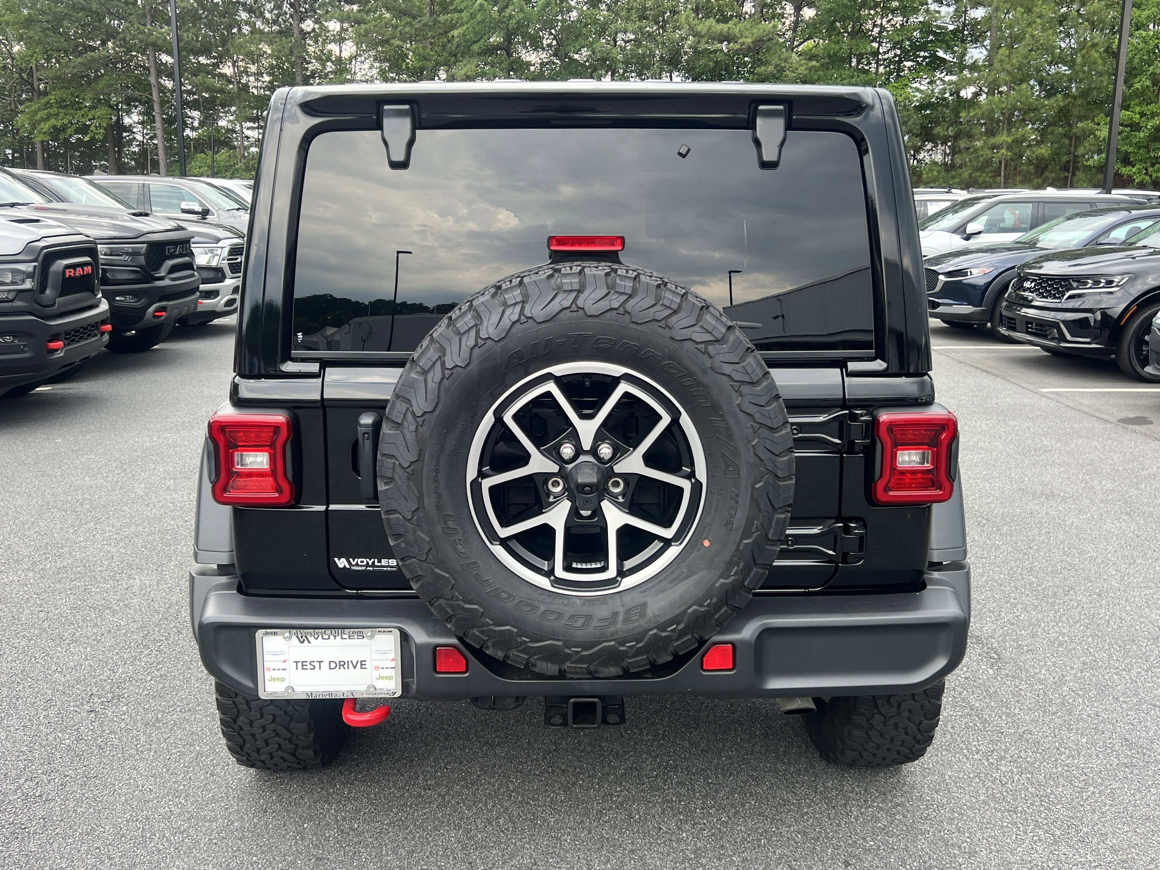 Used 2025 Black Clearcoat Jeep Rubicon image 7