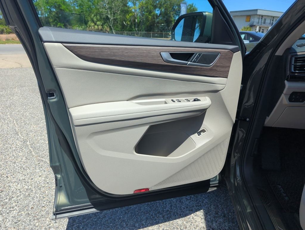 New 2026  Volkswagen SEL image 18
