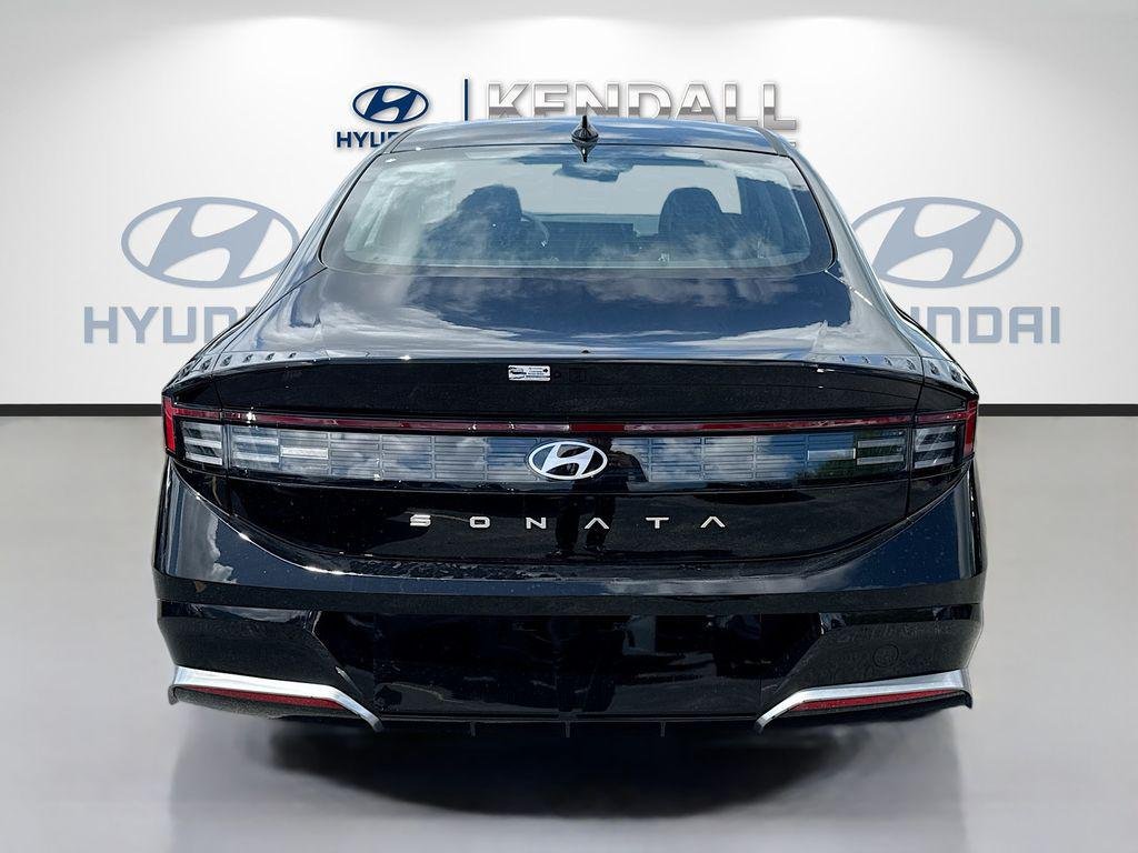 New 2026 Abyss Black Hyundai SEL Sport image 5