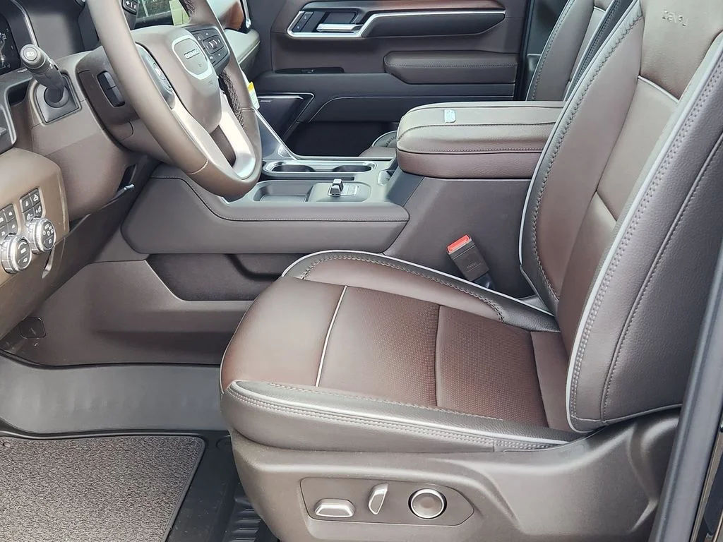 2026 GMC Sierra 2500HD Denali - Photo 12