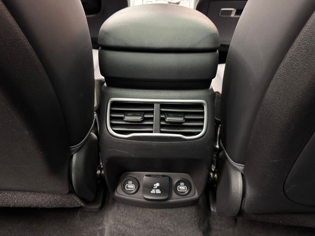 Used 2023 Gray Hyundai Calligraphy image 12