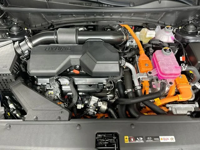 New 2026 Hyundai TUCSON HYBRID SEL