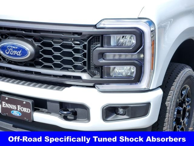 2026 Ford F-350 Super Duty XL - Photo 9