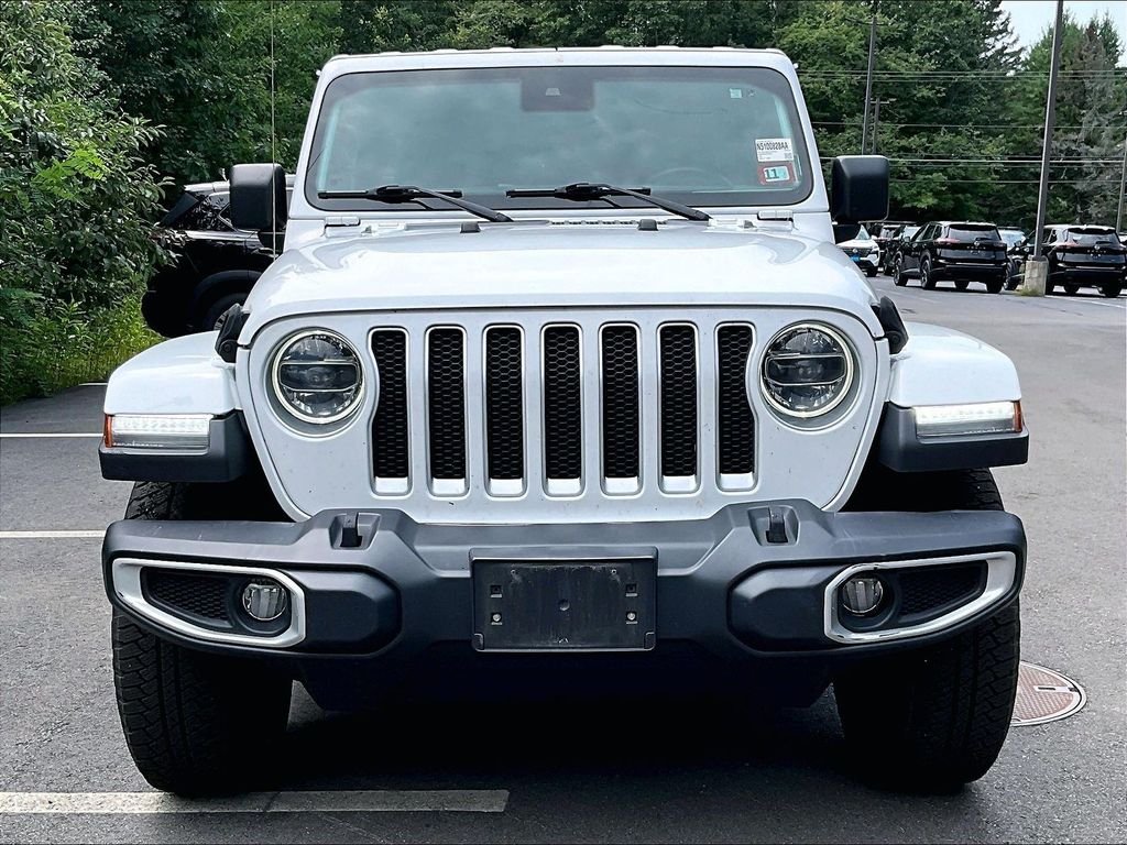 Used 2019 White Jeep Unlimited Sahara image 2