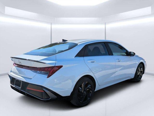 New 2026 White Hyundai SEL Sport Premium image 3