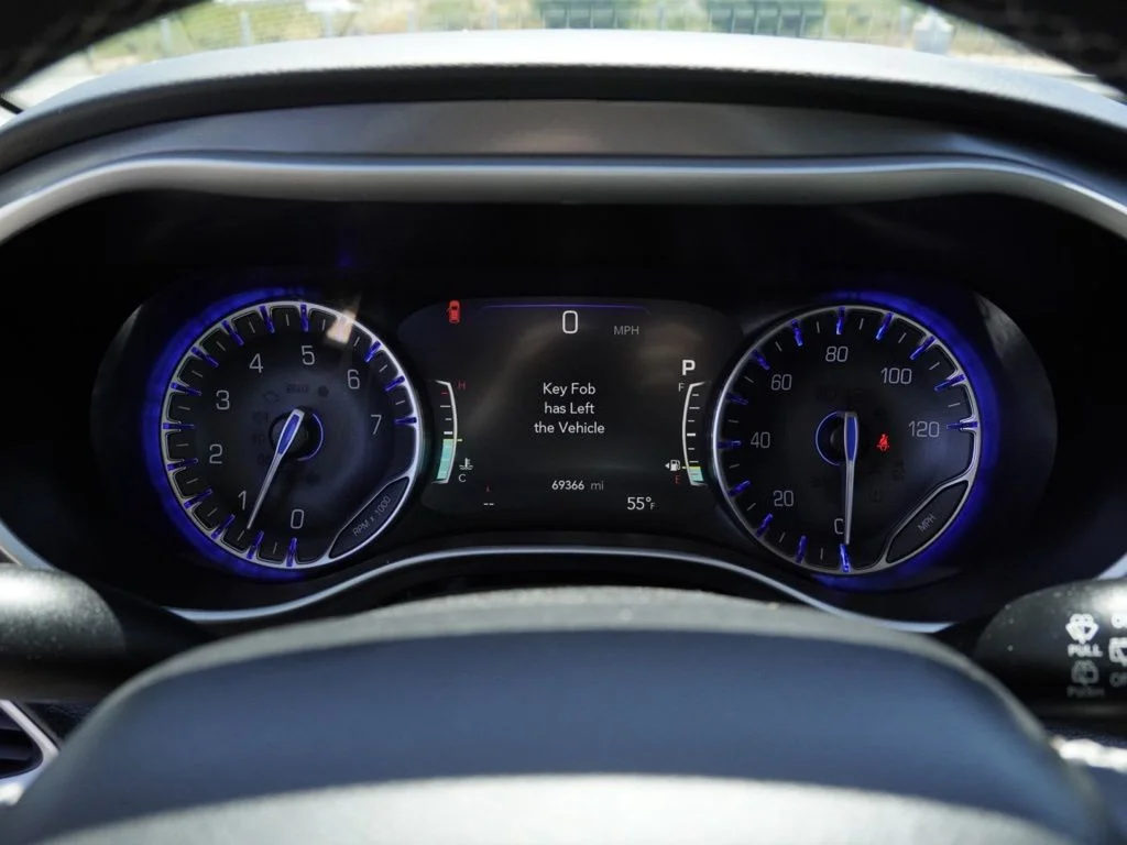 2023 Chrysler Pacifica Touring L - Photo 13