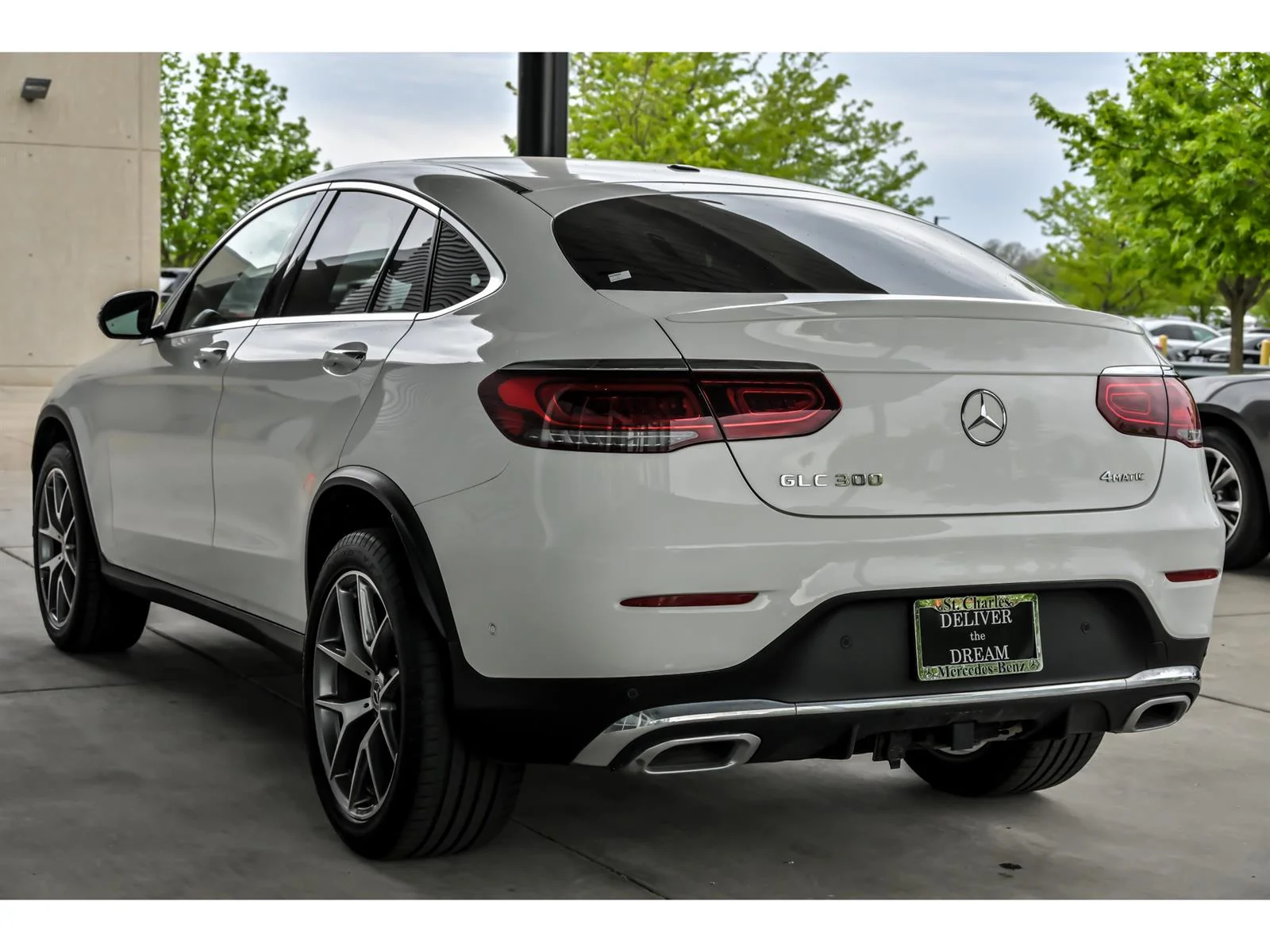 Used 2020 White Mercedes-Benz GLC 300 4MATIC® image 6