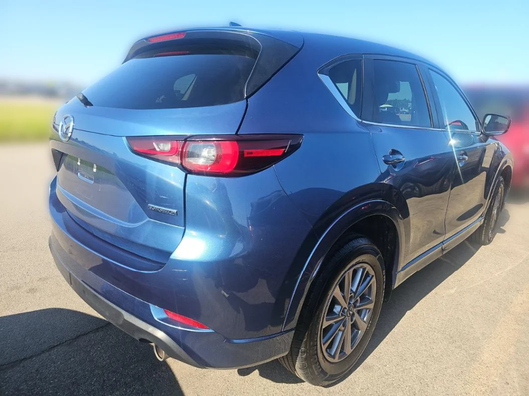Used 2024 Blue Mazda 2.5 S Select Package AWD image 4