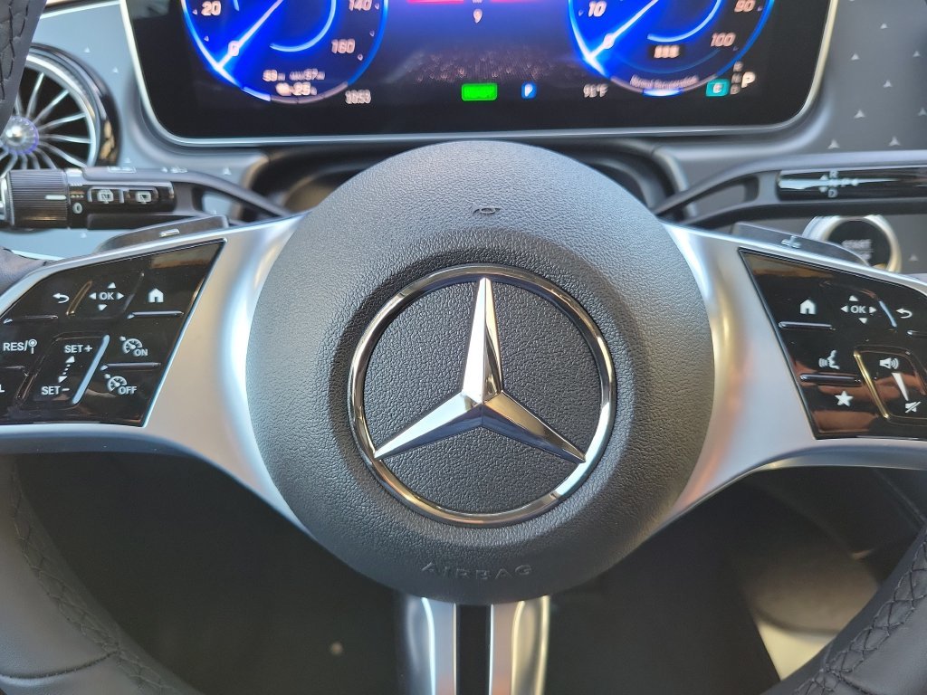New 2027 MANUFAKTUR Alpine Grey Mercedes-Benz EQE 320 image 21