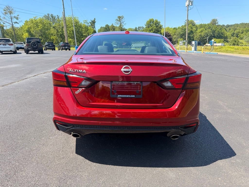 2024 Nissan Altima SR - Photo 9