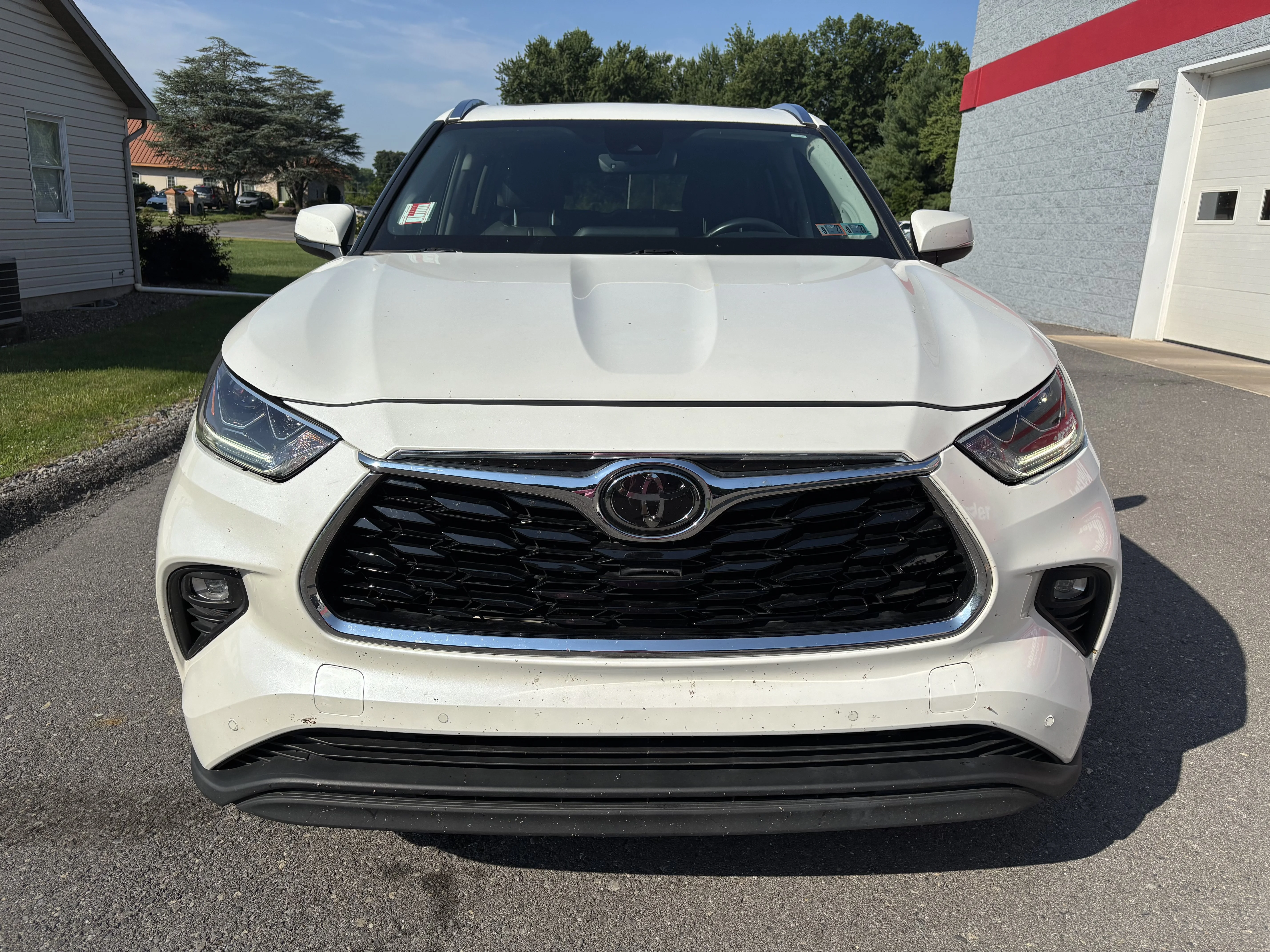 Used 2020 Blizzard Pearl Toyota Limited image 8