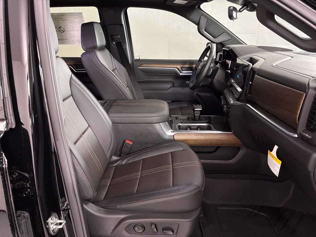 New 2026 Black Chevrolet High Country image 49
