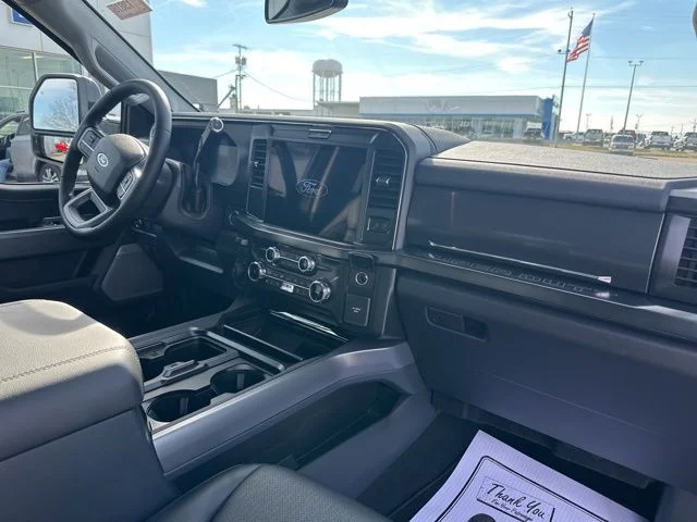 2026 Ford F-350 Super Duty Chassis Cab Lariat - Photo 10