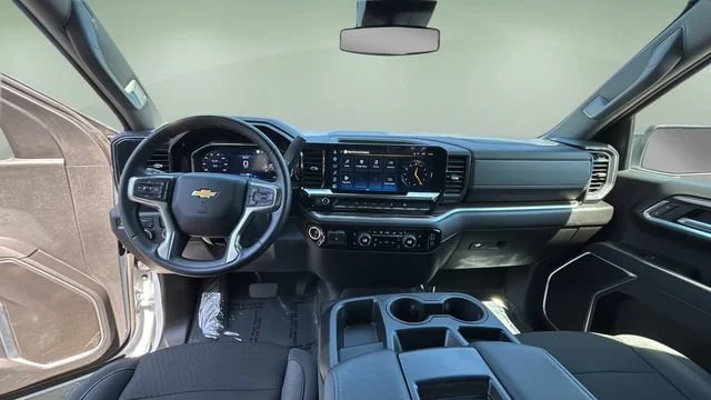 Used 2026 Summit White Chevrolet LT image 16