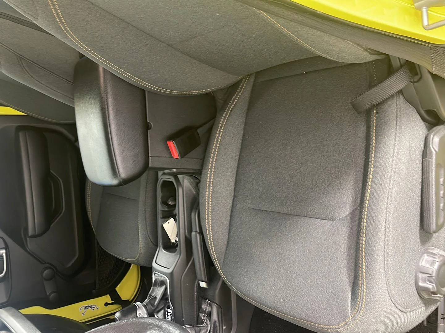 Used 2024 High Velocity Clearcoat Jeep Sport image 13