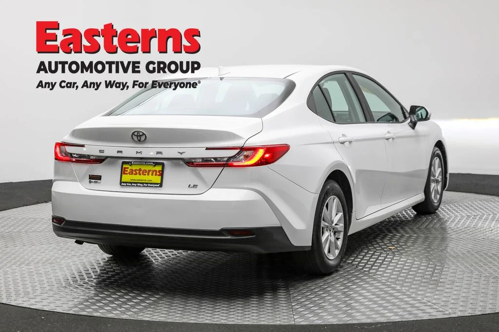 Used 2025 White Toyota LE image 5