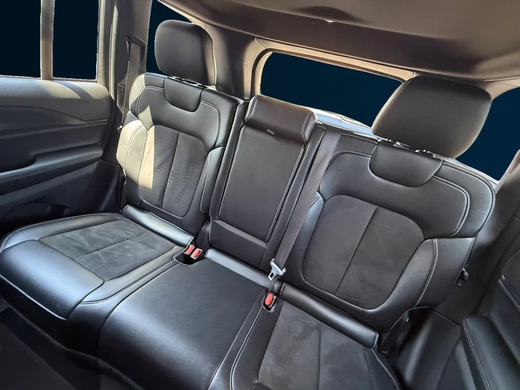 Used 2025 Silver Jeep Altitude image 16