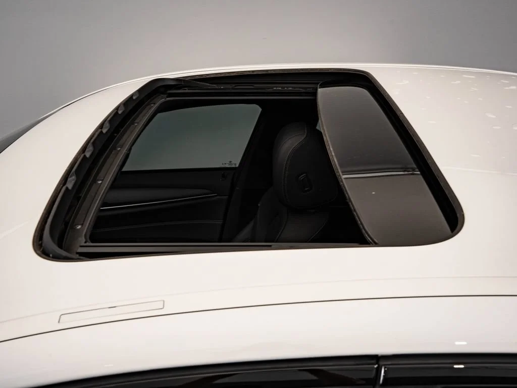 Used 2023 Alpine White BMW 530i xDrive image 14