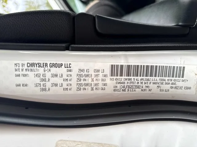 Used 2014 Bright White Clearcoat Jeep Limited image 15