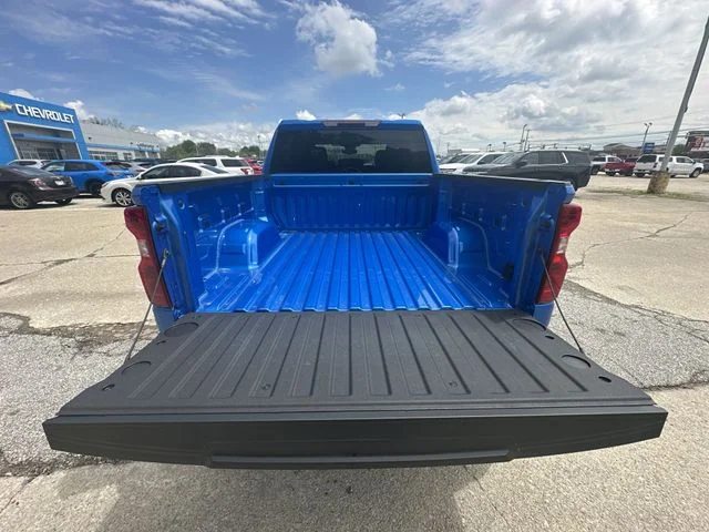 Used 2025 Blue Chevrolet Custom image 28