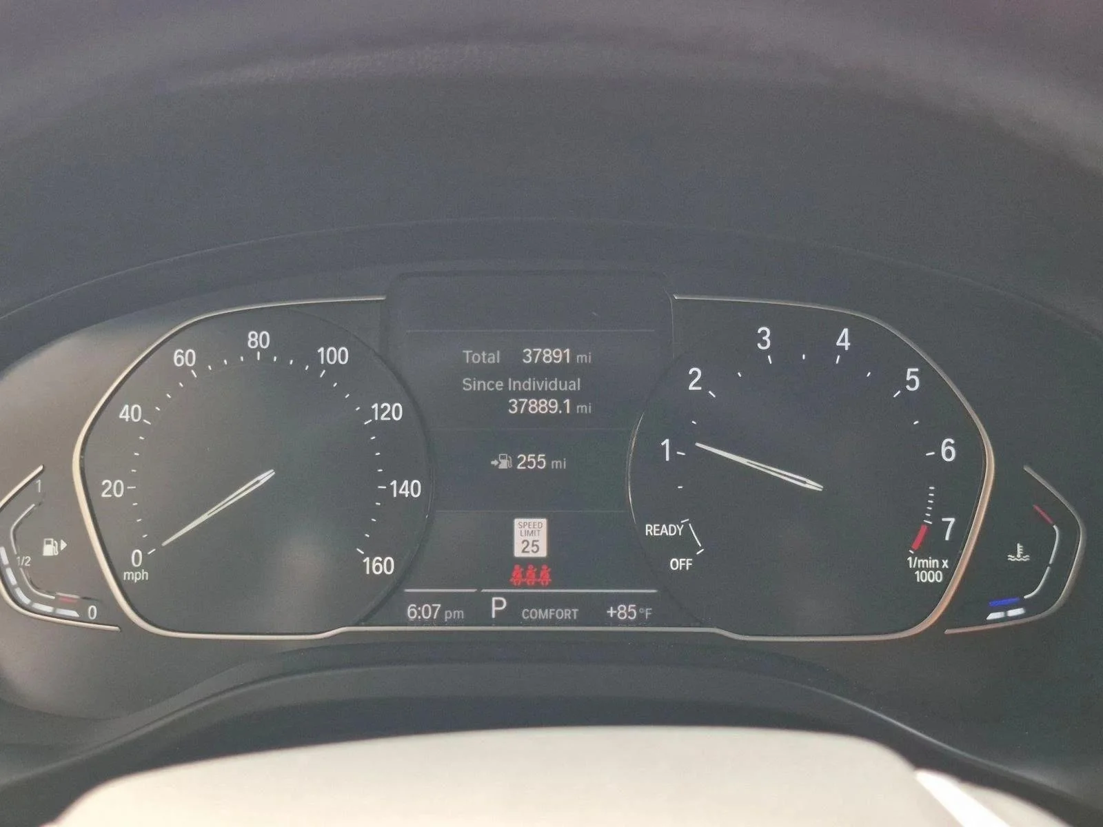 Used 2022 Alpine White BMW sDrive30i image 10