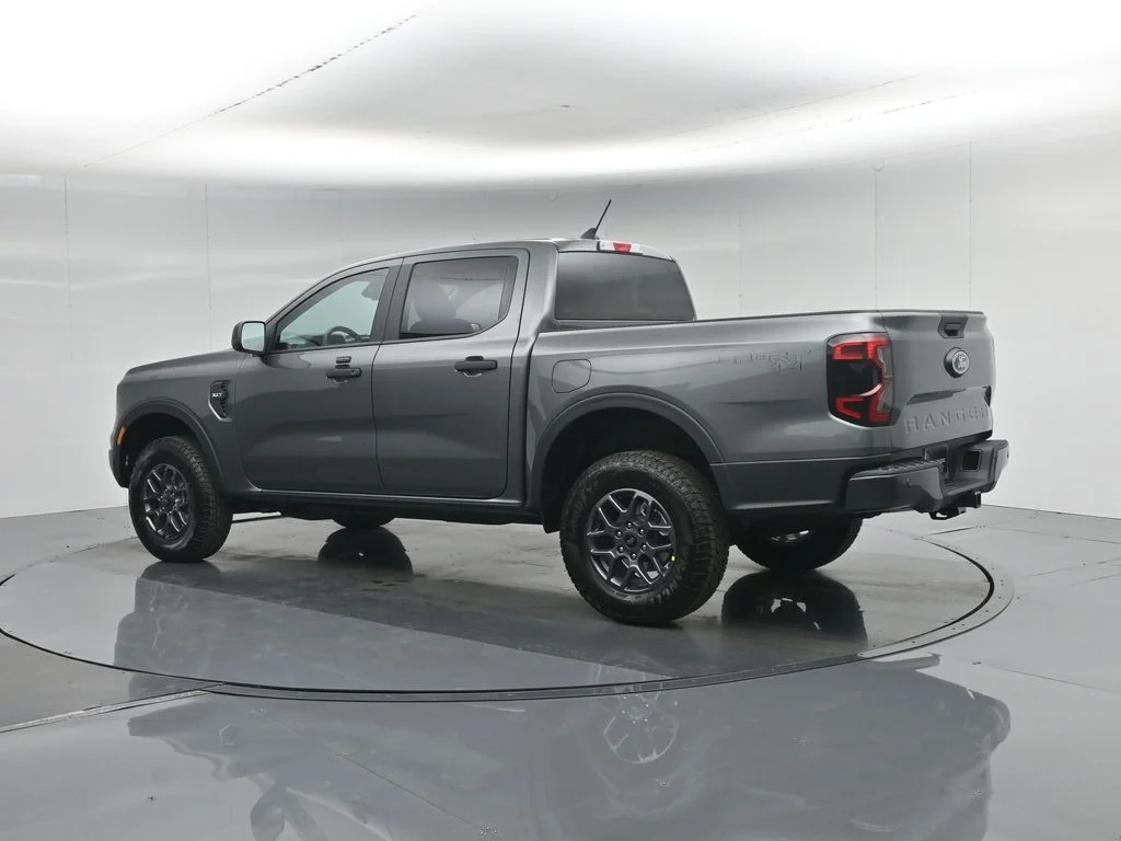 New 2026 Carbonized Gray Metallic Ford XLT image 6