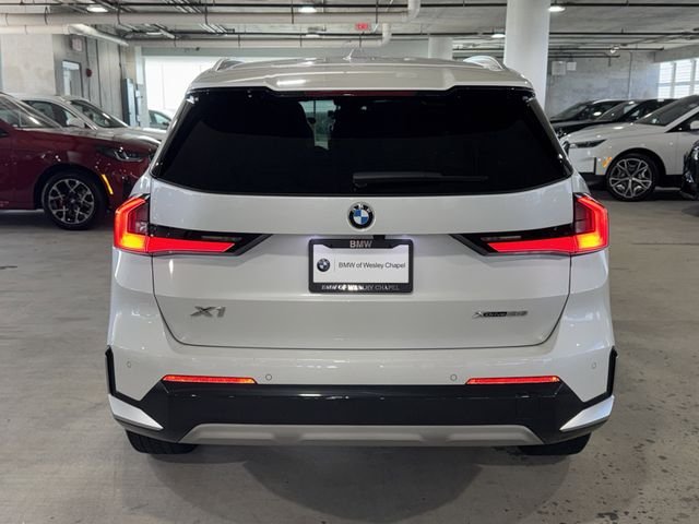 Used 2023 White Metallic BMW xDrive28i image 7