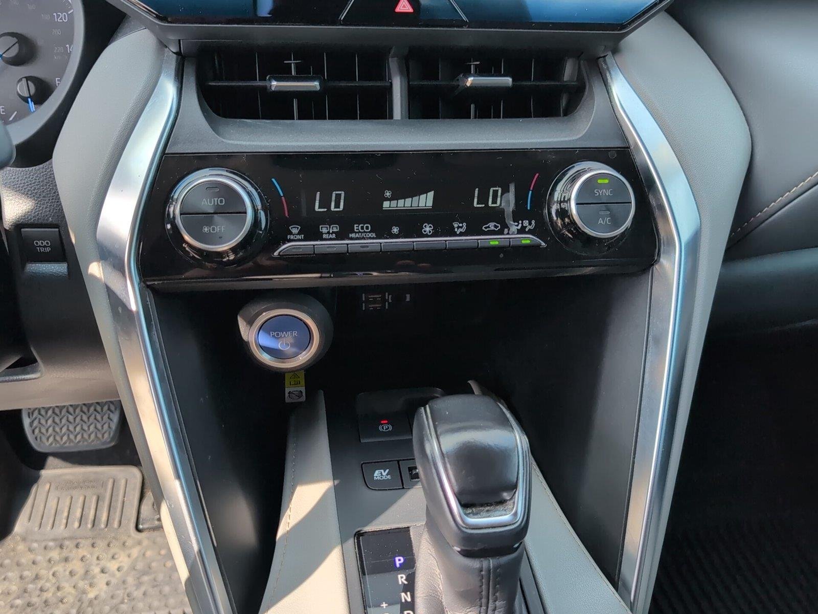 Used 2021 Blizzard Pearl Toyota LE image 24