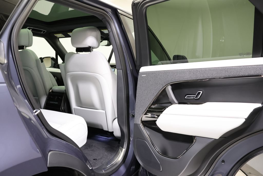 New 2026 Varesine Blue Land Rover SE image 43