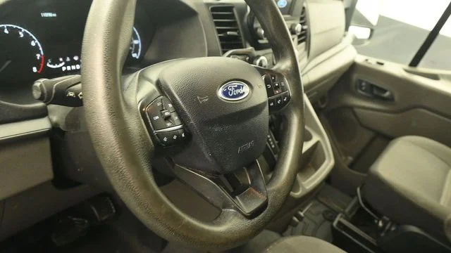 Used 2020 White Ford Cutaway Utility Box image 13