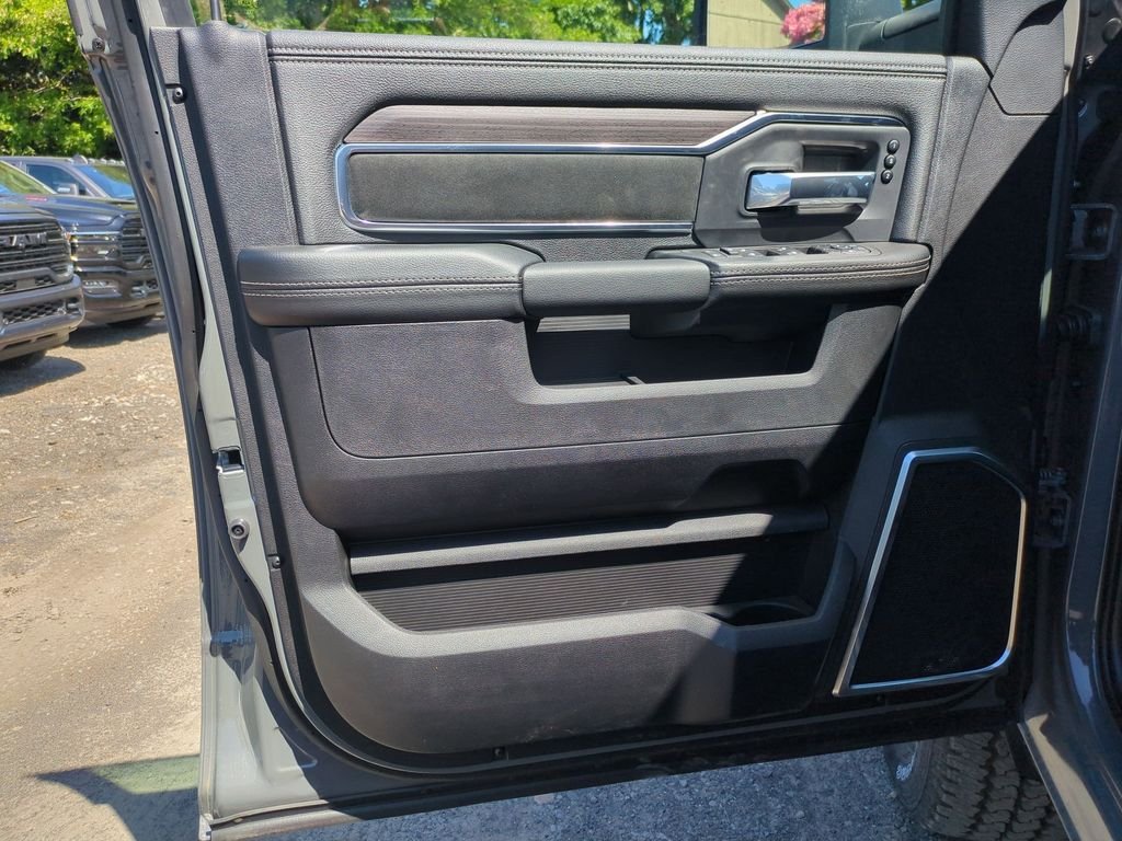 New 2026 Ceramic Gray Clear-Coat Exterior Paint RAM Laramie image 11
