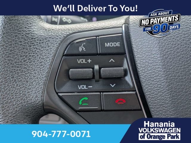 Used 2016 White Hyundai SE image 24