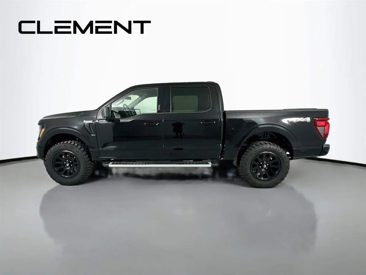Used 2024 Black Ford XLT image 6